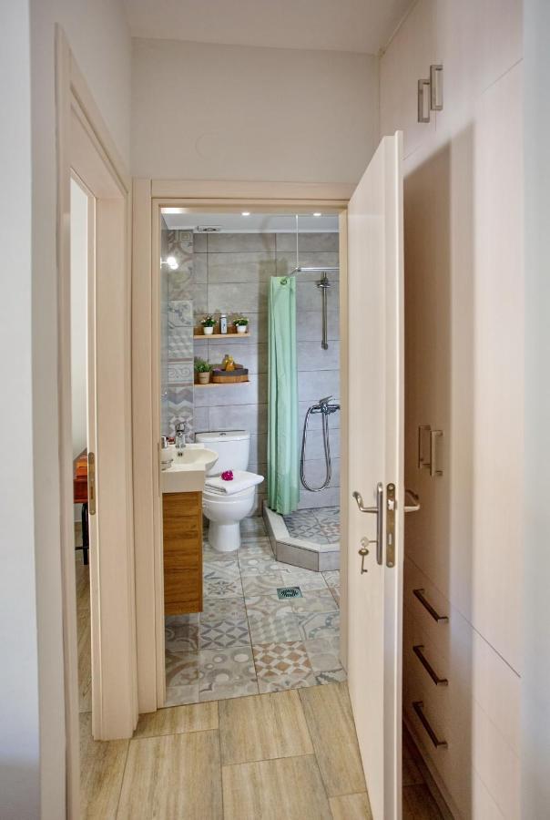 Néa Péramos Myrsini'S Apartment מראה חיצוני תמונה